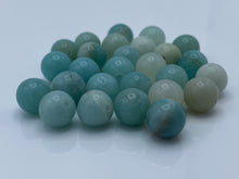 Lade das Bild in den Galerie-Viewer, Perlenarmband Strandzeit