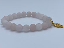 Lade das Bild in den Galerie-Viewer, Perlenarmband schützende Hand