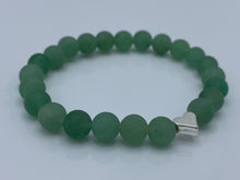 Lade das Bild in den Galerie-Viewer, Perlenarmband Herzensdieb